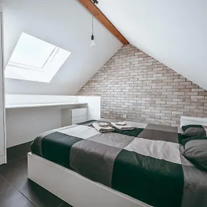 Wake Up Aparthotel